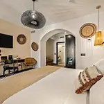 Villtak La Plaza - Adults Only Recommended