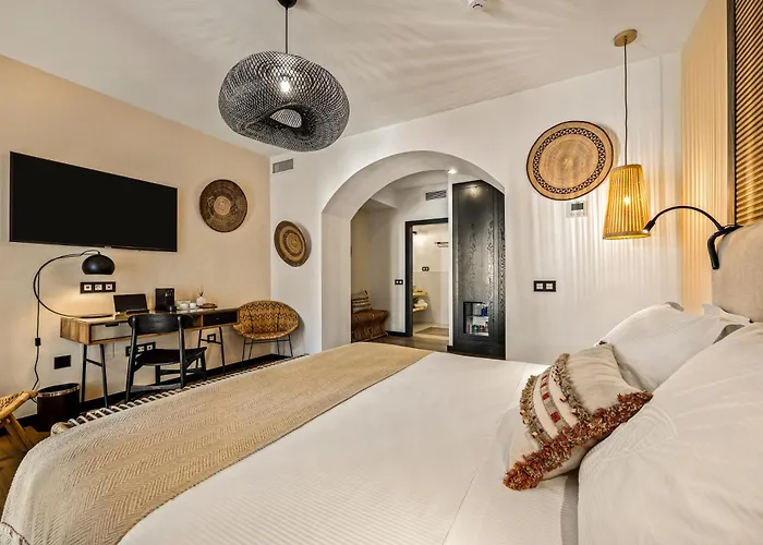 Villtak La Plaza - Adults Only Recommended